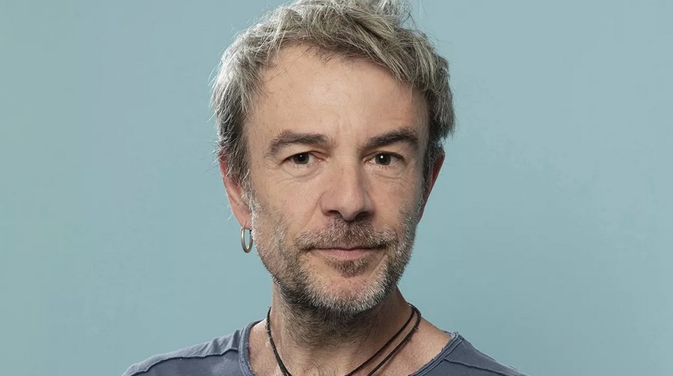 AAC – « Je prends l’humour très au sérieux » : la langue de Fabrice Caro »