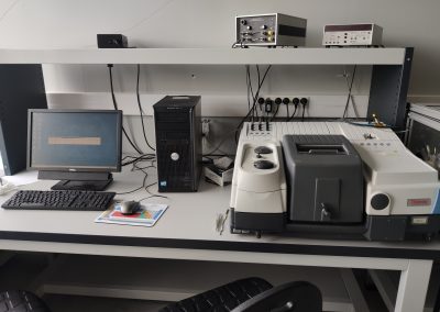 Spectromètre IRTF (Nicolet 8700)