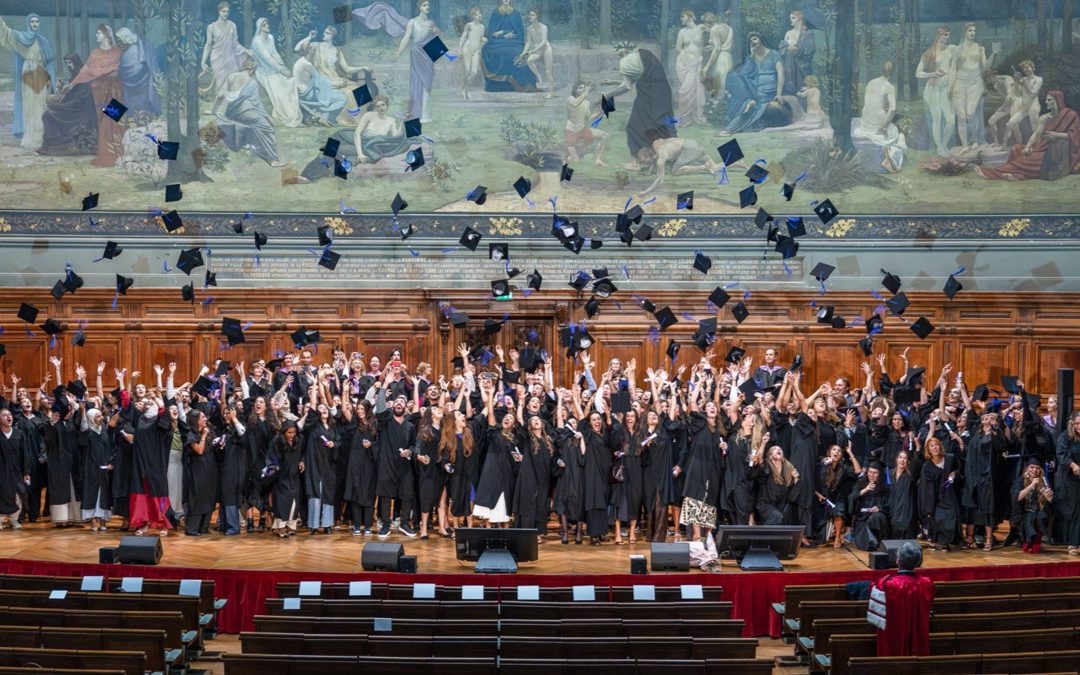 L’UFR d’Odontologie célèbre la fin d’études de ses diplômés à la Sorbonne