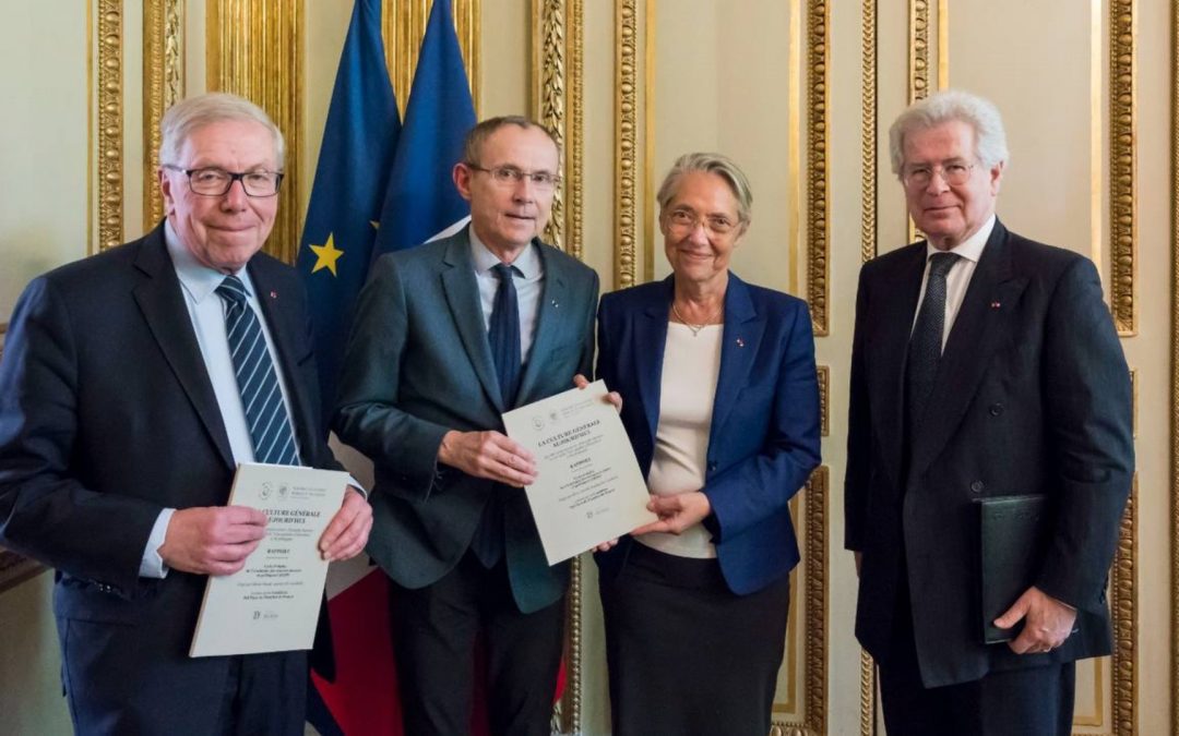 Olivier Houdé a remis son rapport sur « La culture générale aujourd’hui » à Élisabeth Borne