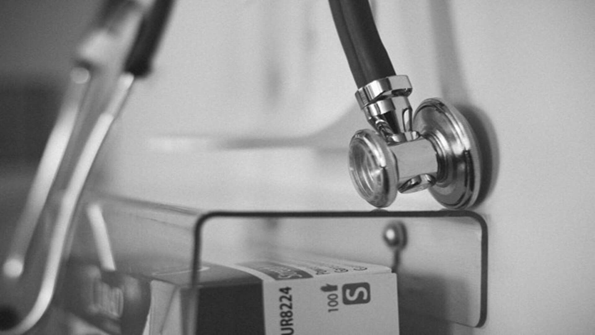 [Circle U.] Healthcare and Human Rights: Cross Perspectives on Undocumented Migrants in Europe