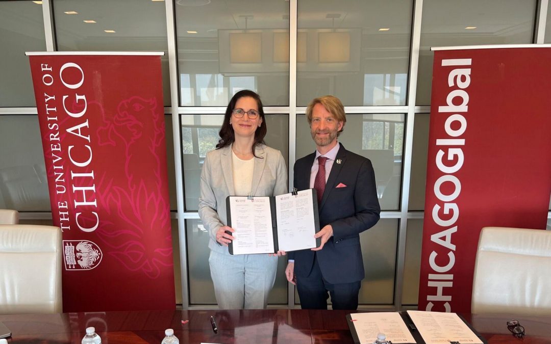 Signing of a New Agreement with the University of Chicago